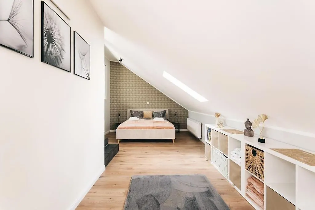 شقة Tip! Toplage In Dresden! Moderne 100 Qm Ferienwohnung Fuer Familien Und Kleine Gruppen