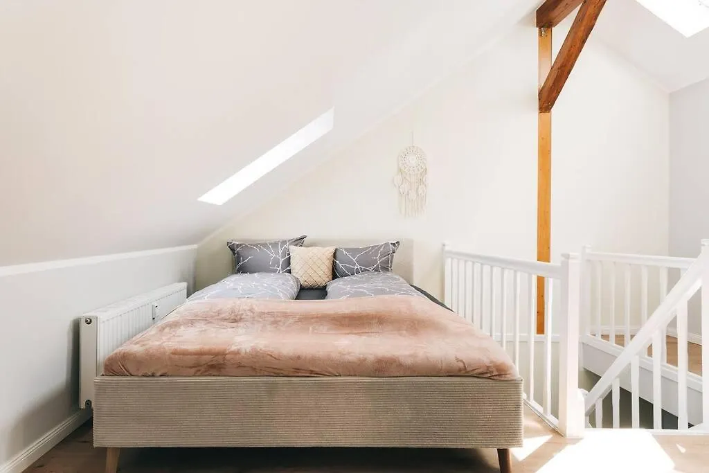 Tip! Toplage In Dresden! Moderne 100 Qm Ferienwohnung Fuer Familien Und Kleine Gruppen Apartment Dresden