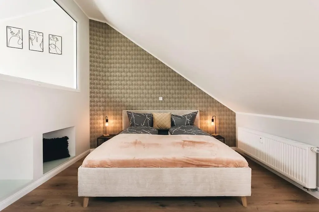 Tip! Toplage In Dresden! Moderne 100 Qm Ferienwohnung Fuer Familien Und Kleine Gruppen شقة دريسدن
