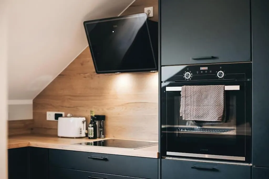 Tip! Toplage In Dresden! Moderne 100 Qm Ferienwohnung Fuer Familien Und Kleine Gruppen