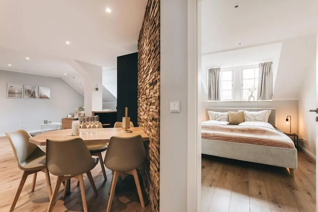 Tip! Toplage In Dresden! Moderne 100 Qm Ferienwohnung Fuer Familien Und Kleine Gruppen 0*, Dresden Germany